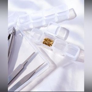 4 Pack Clear Container 4 Closable Snap Compartments Box